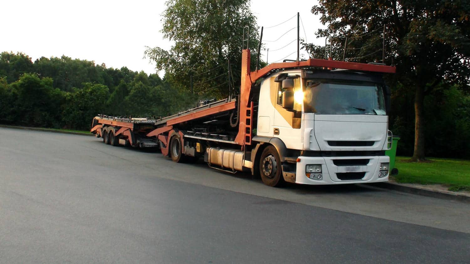 How Different Locations Influence Car Shipping Rate Calculations