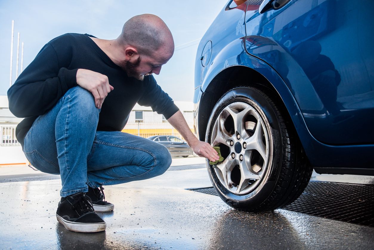 How Do You Prepare Your Vehicle for Shipping? (Addresses Preparation, a Key User Concern)