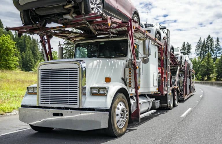 How to Choose the Best Vehicle Transport Option for You