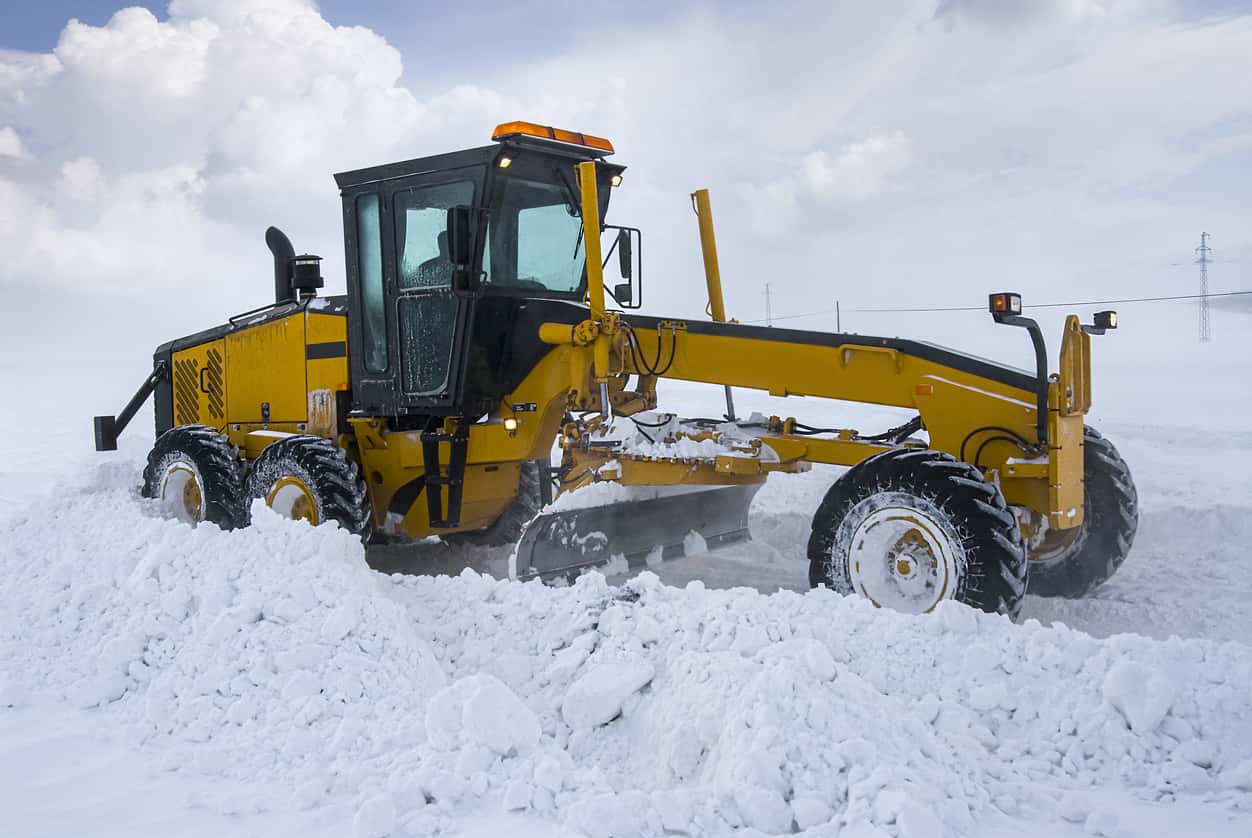 Snow Removal Equipment Shipping Costs: What Affects Your Rate