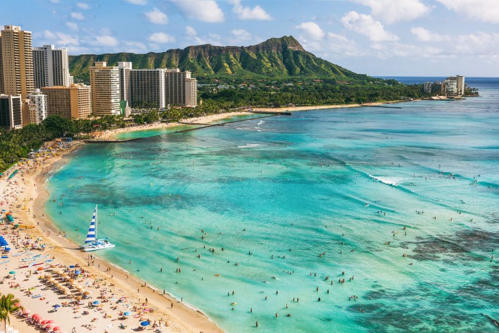 Waikiki beach and Diamond Head on Oahu Hawaii